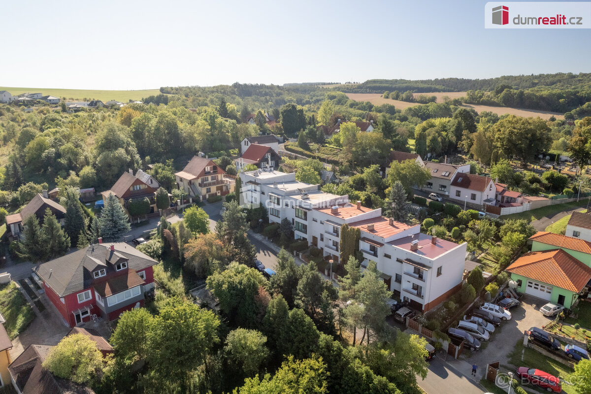 Prodej řadového rodinného domu 5+1, Kralupy n/Vlt - Minice - 8