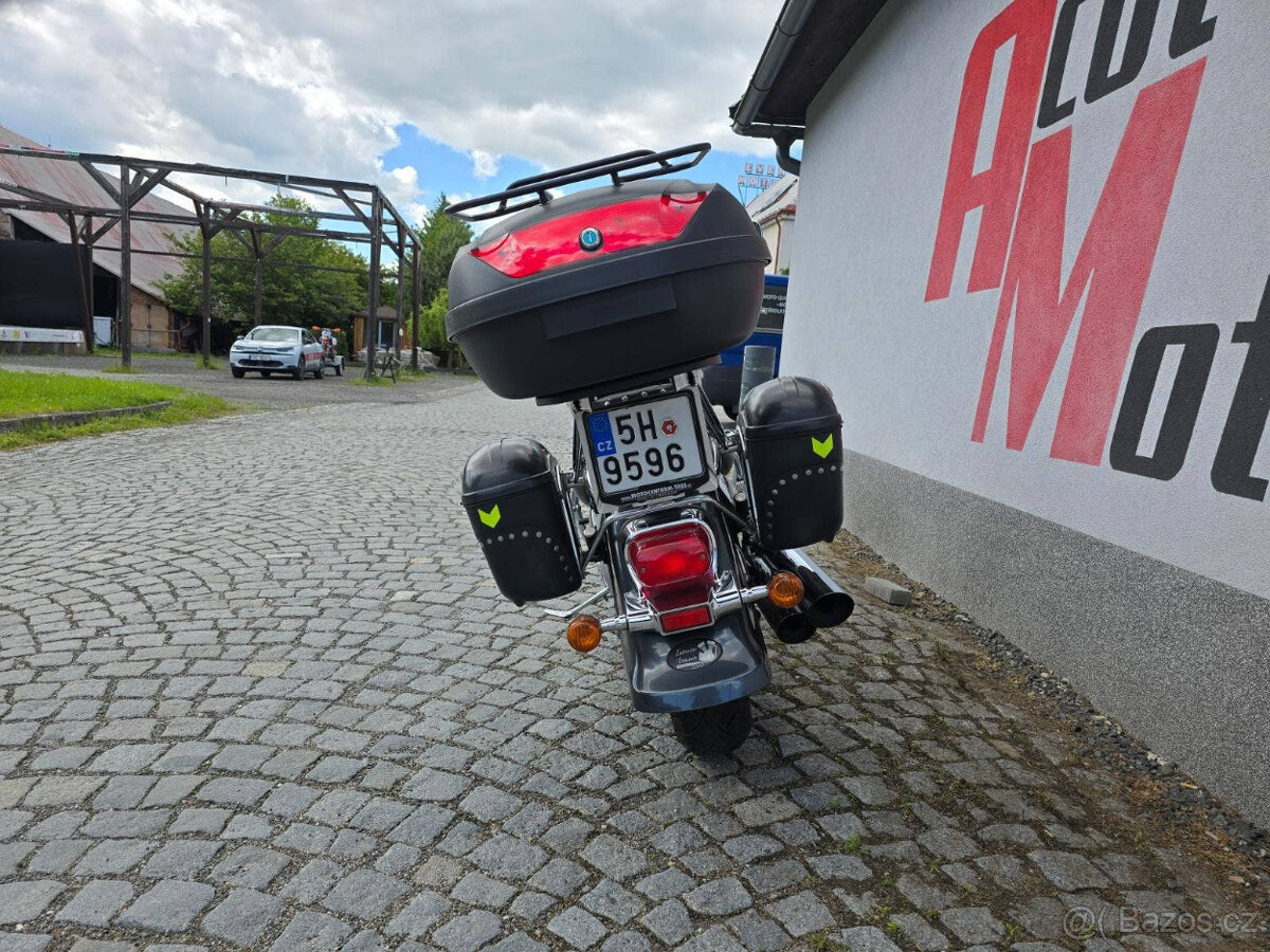 Suzuki VL 800 Intruder Volusia - 8