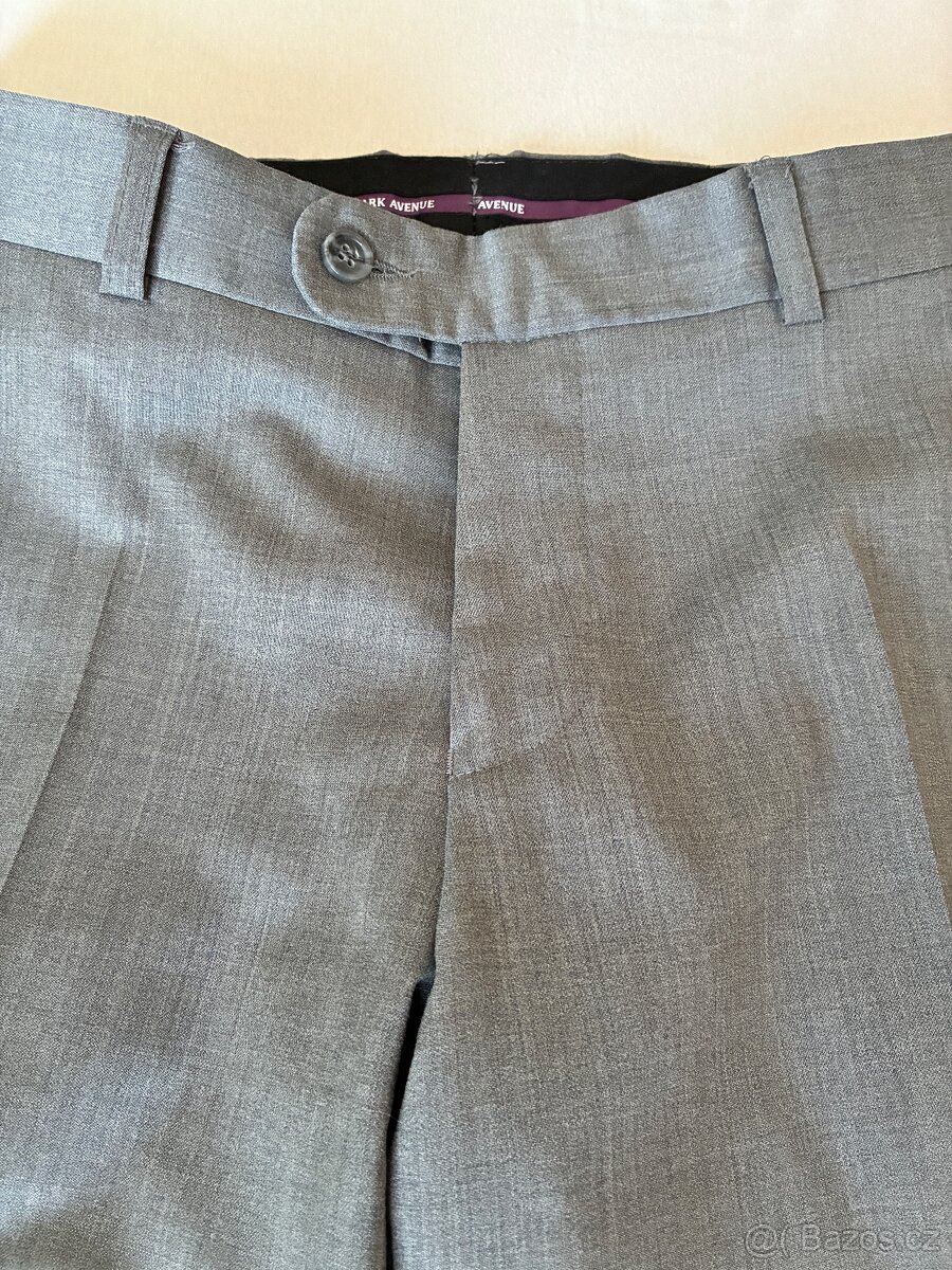 Chlapecký oblek 15let tmavě šedivý - 8