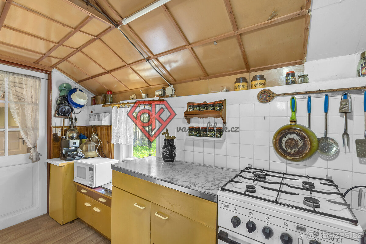 PRODEJ - rodinný dům v Dolní Hedeči - 8