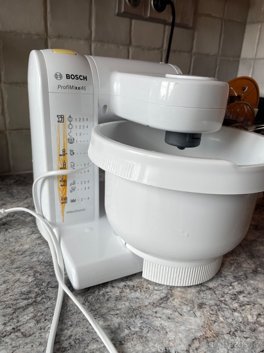 KUCHYŇSKÝ ROBOT - 8