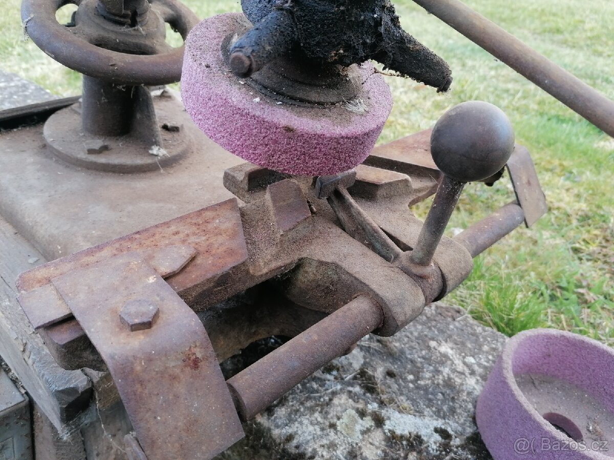 Bruska na žabkovou kosu - 8