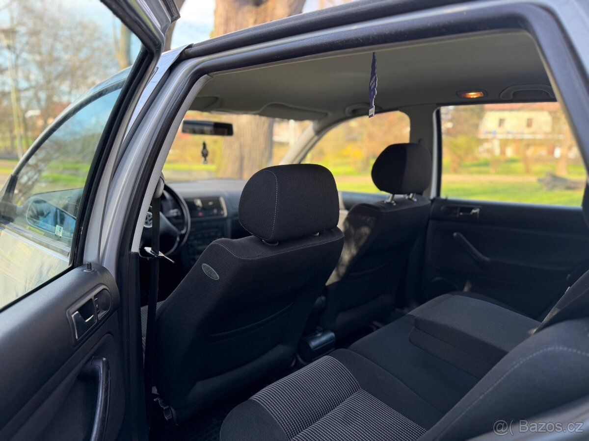 Volkswagen Golf,1.6 benzín,77KW DIGI-KLIMA - 8