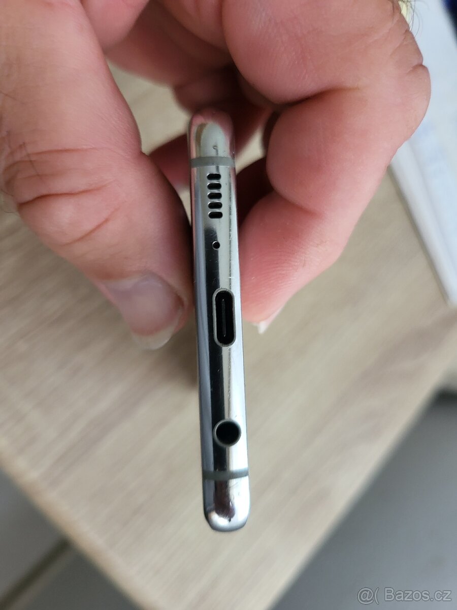 Prodám Sanmsung S10+, dobře fungující, 128GB pamět, super zn - 8