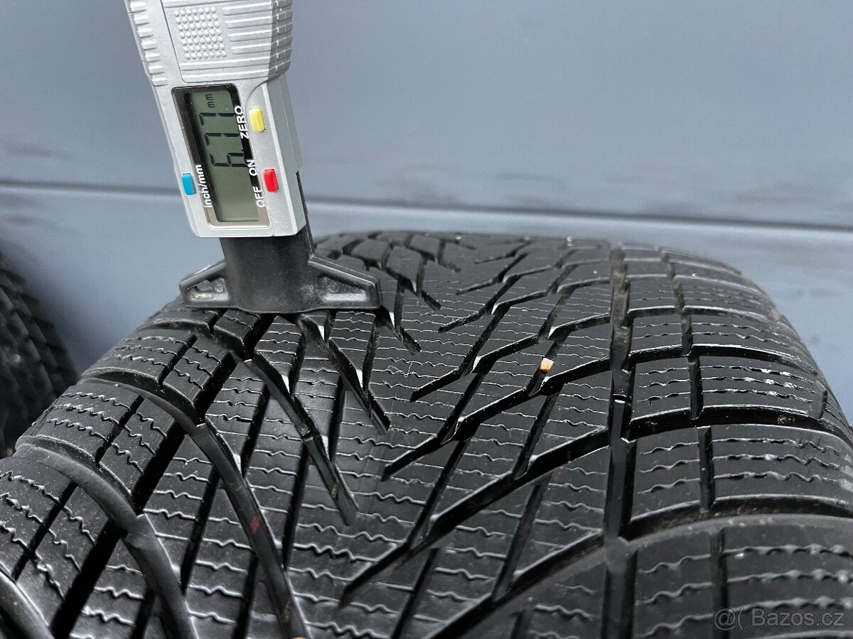 Zimní originál Škoda Superb 235/40 r19 Goodyear - 8