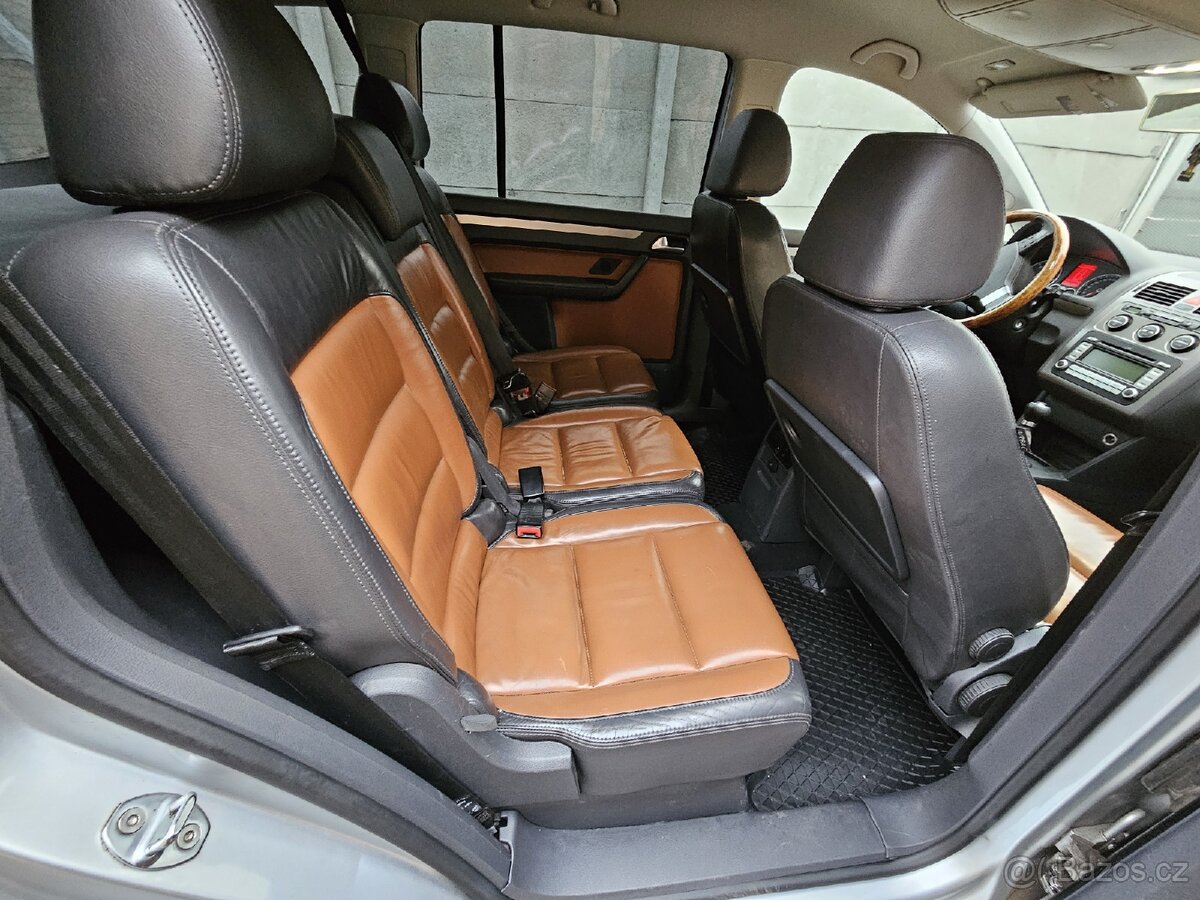 Volkswagen Touran cross 1.9 tdi top i výměna - 8