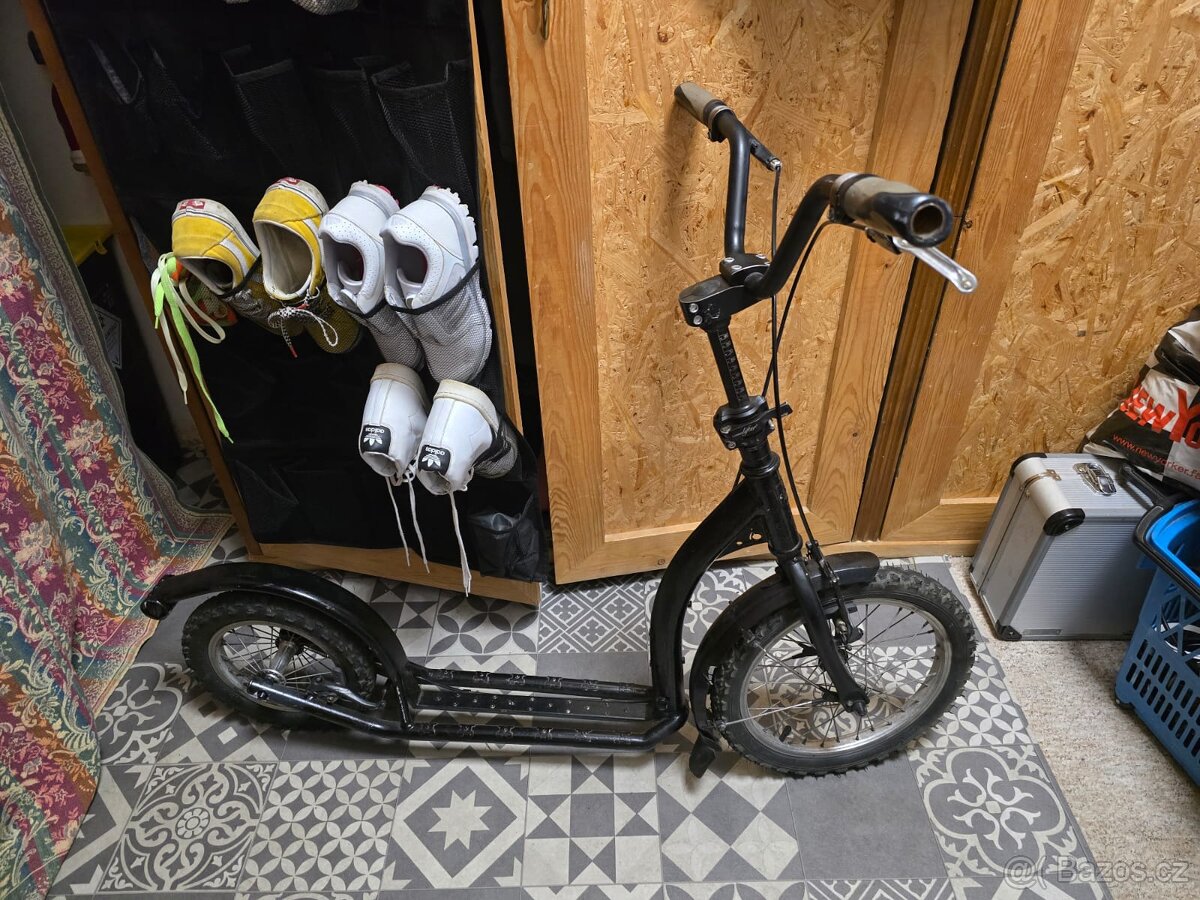 Koloběžka Kostka City - 8