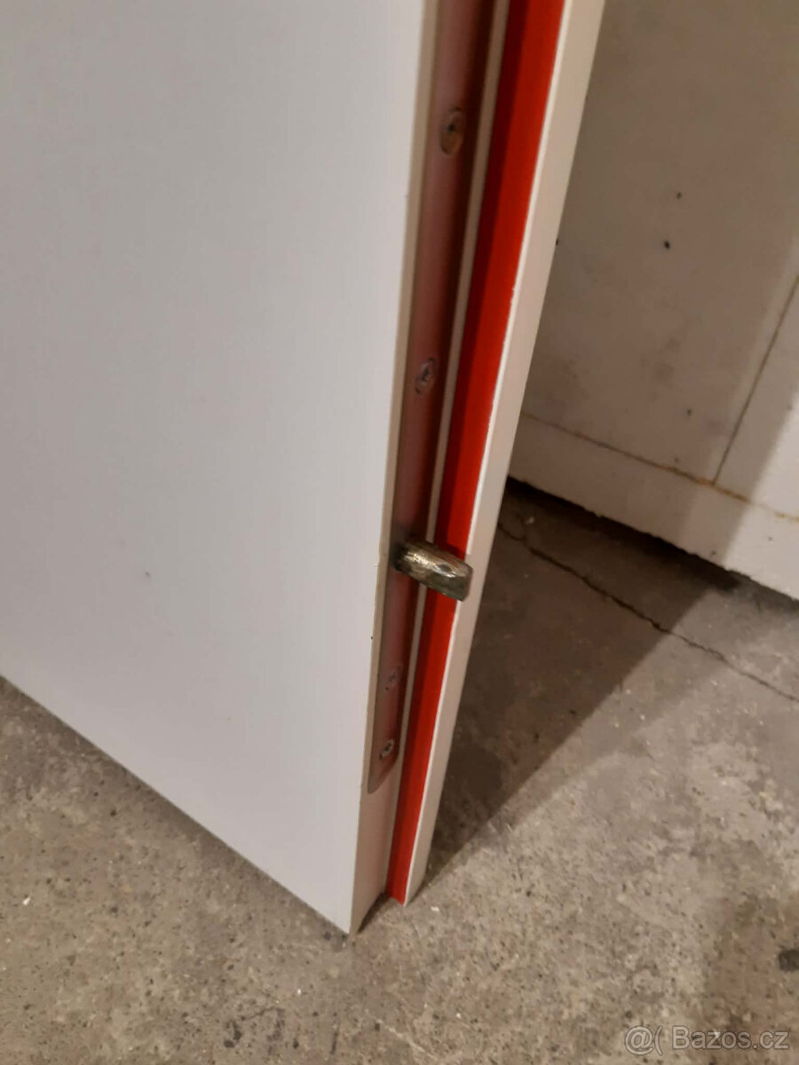 Protipozarni dvere prave 90 - 8