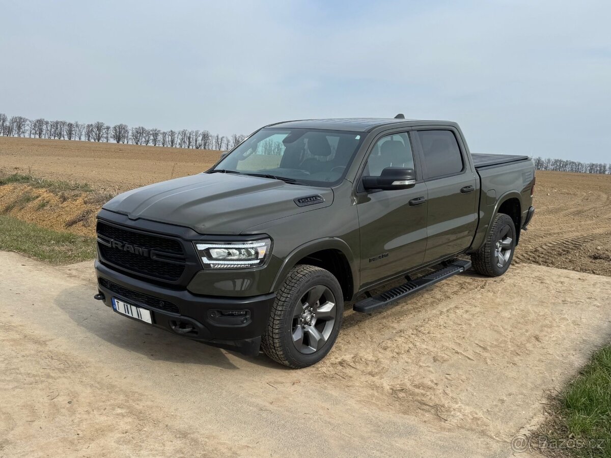 Dodge RAM 1500 - 8