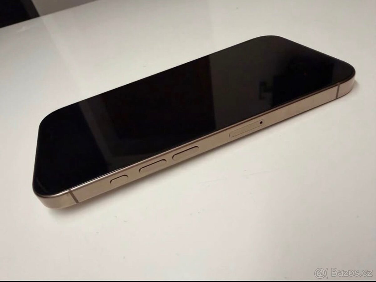 iPhone 16 Pro 128 GB - 8