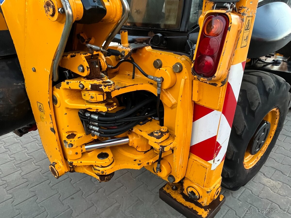 Rýpadlo-nakladač JCB 2CX Streetmaster, 3CX Compact - 8