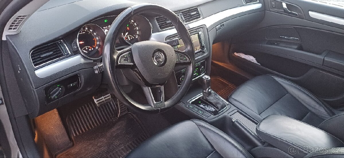 Skoda superb elegance 2.0 tdi 125 kw 4x4 dsg - 8