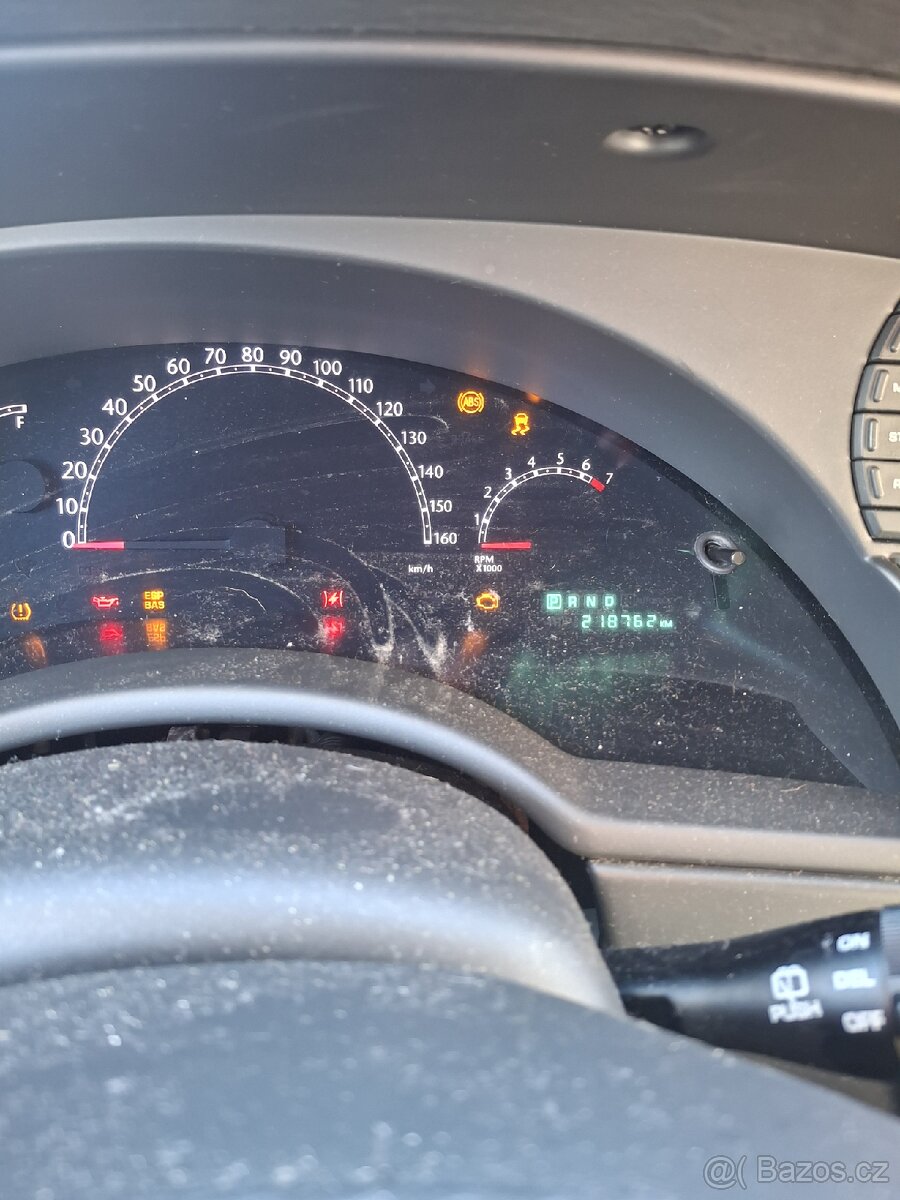 Prodám Chrysler Pacifica na nd - 8