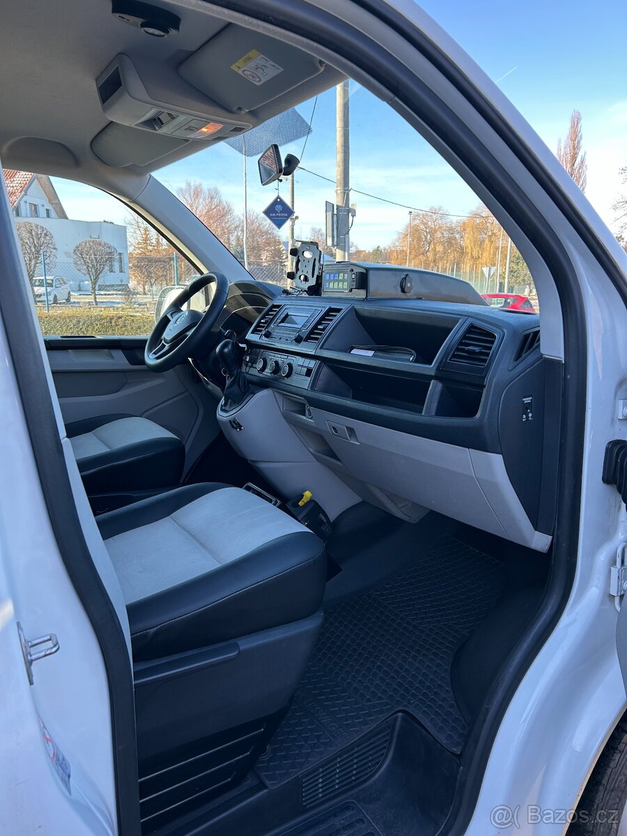 VW T6 2.0 TDI Sanitní vůz DSG - 8
