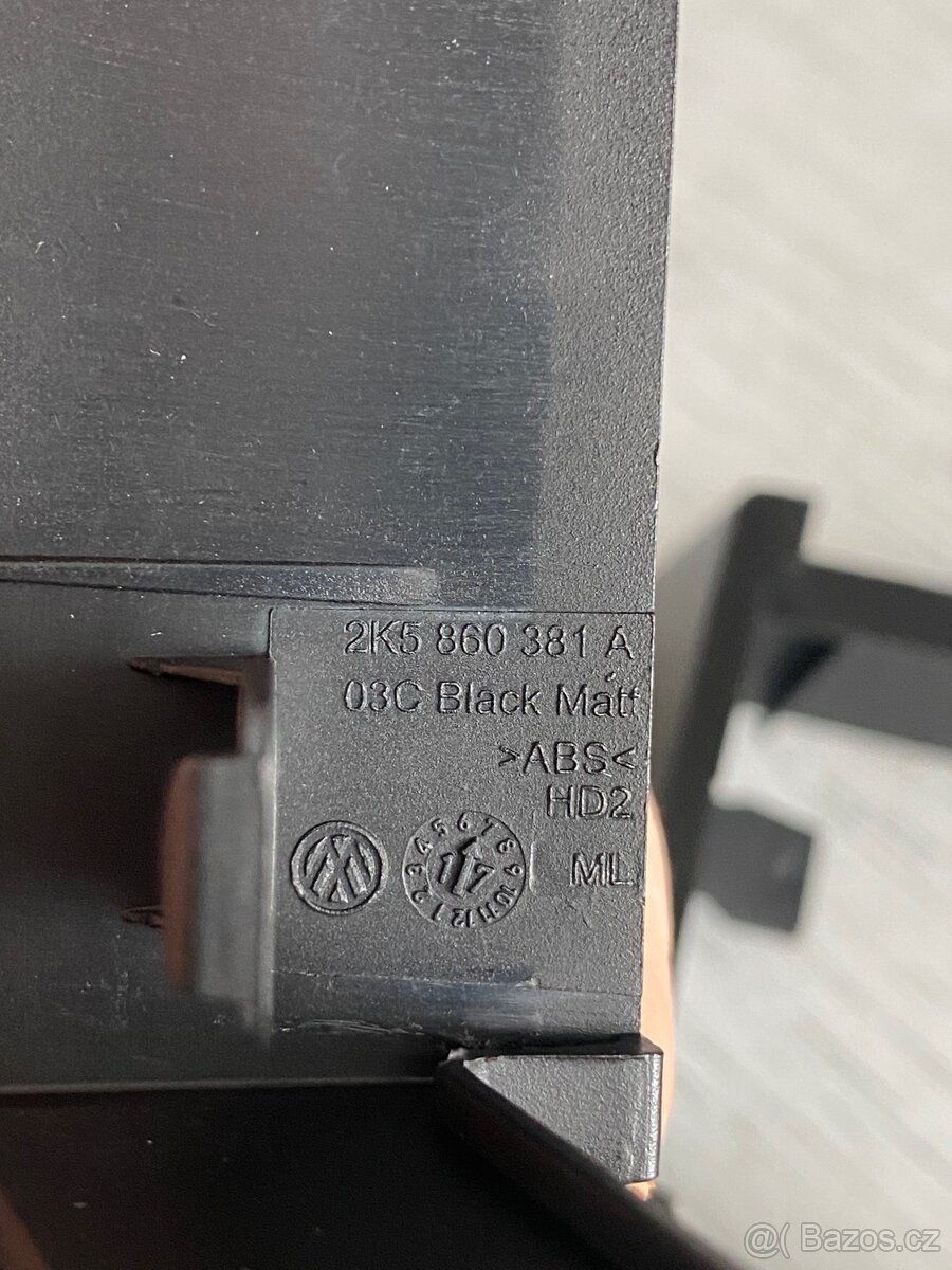 Krytka hagusy VW caddy 2K5860149D - 8