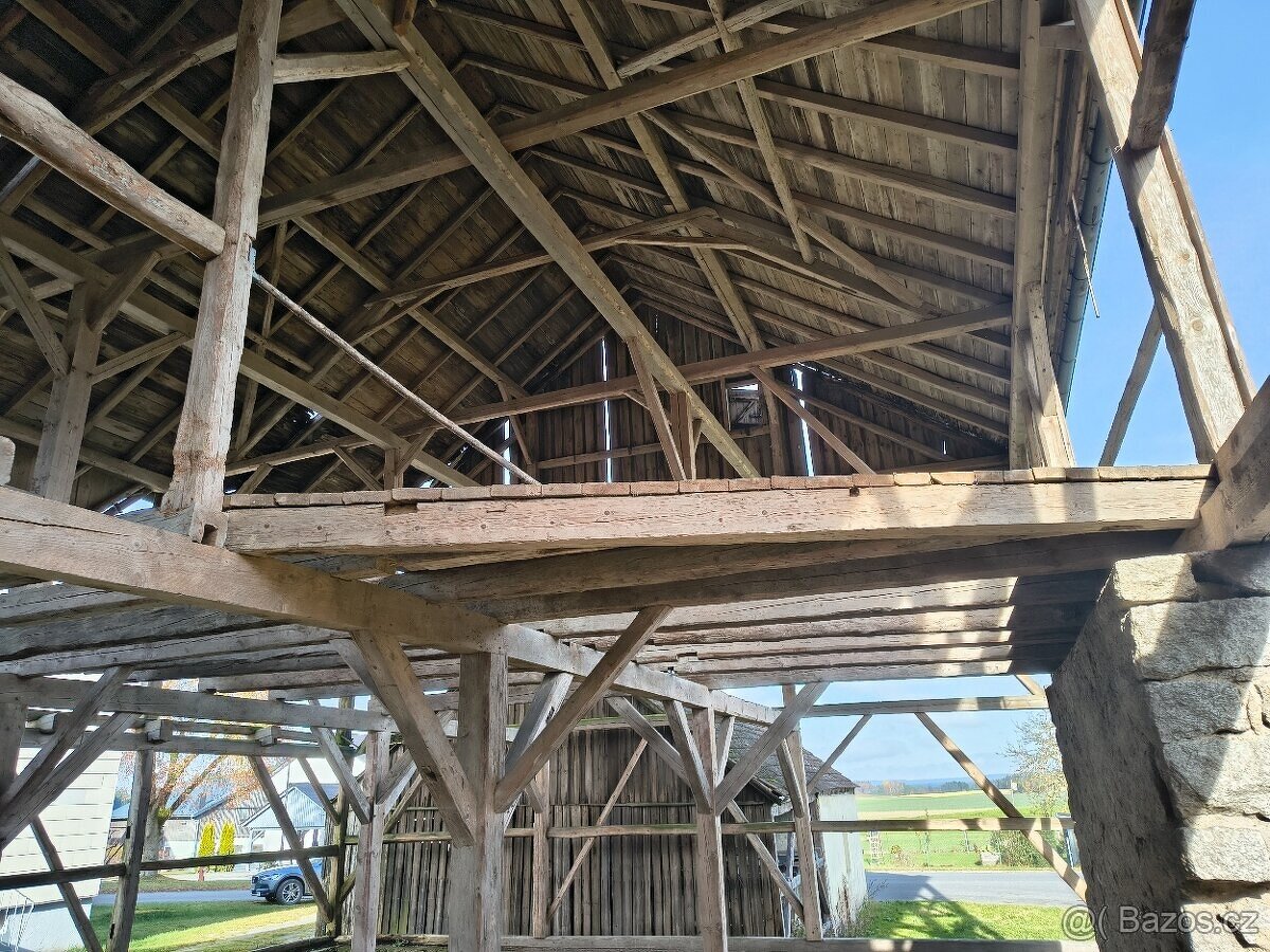 Staré Těšany trámy a staré prkna - 8