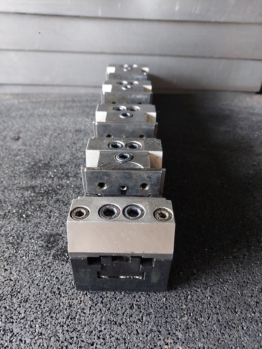 Strojní svěrák přesný, řadový - 8