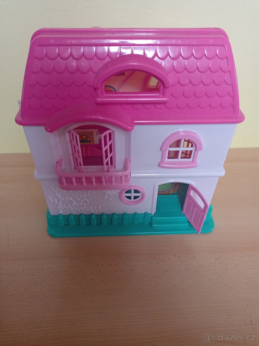 Plastový domeček pro panenky - 8
