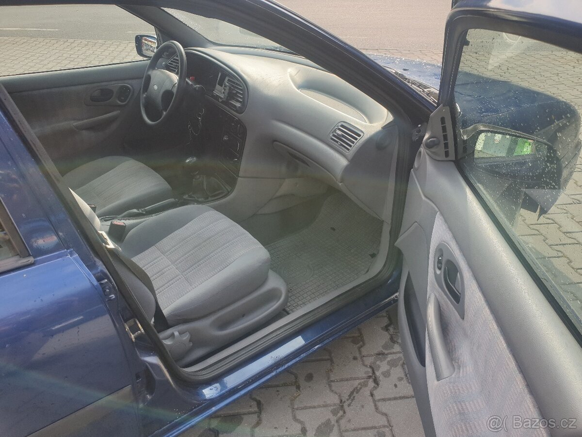Ford Mondeo mk1 1.8 benzín - 8