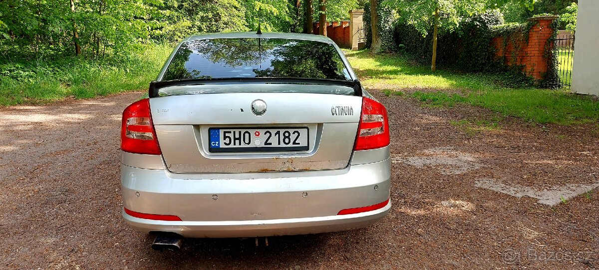 Škoda Octavia 2 1.6 DSG - 8
