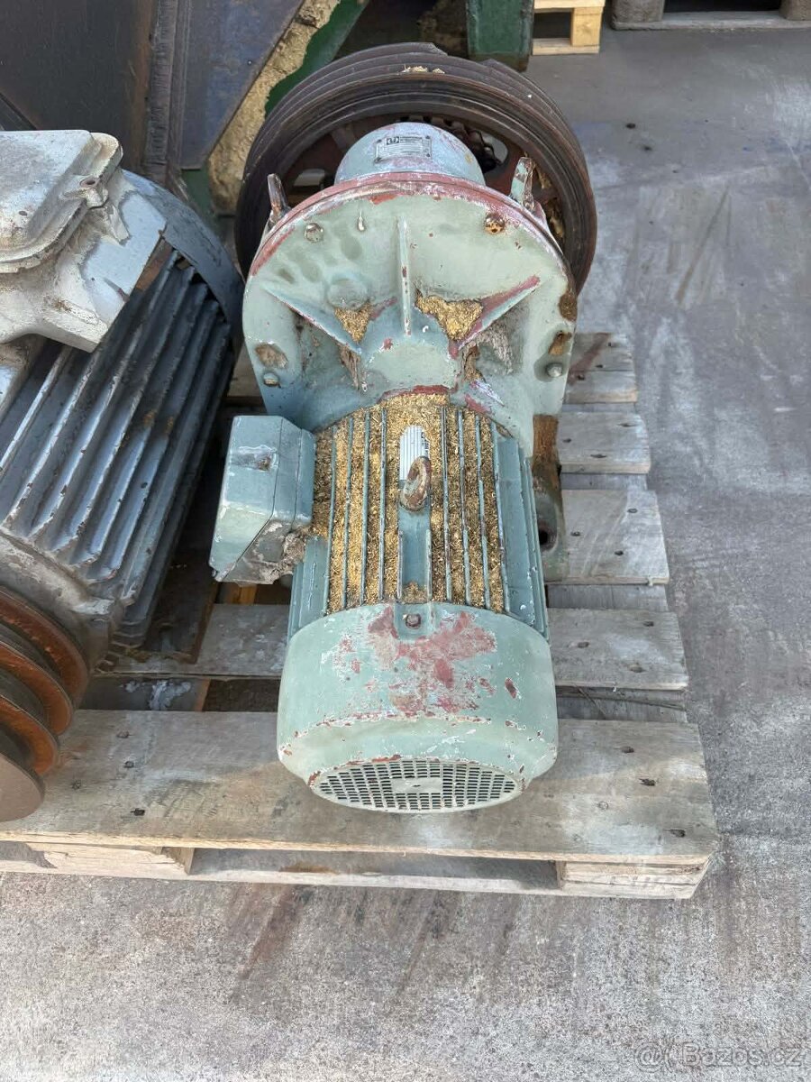 El. Motory - 8