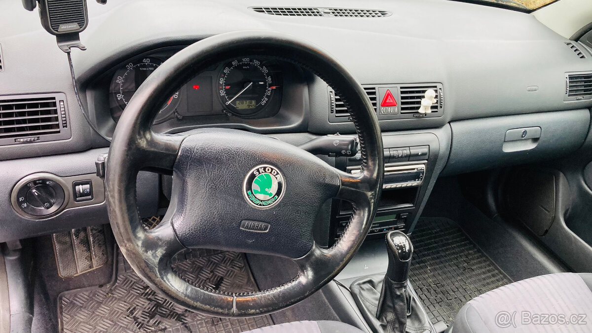 Škoda Octavia I combi, 2.0 MPI (85kW) - 8