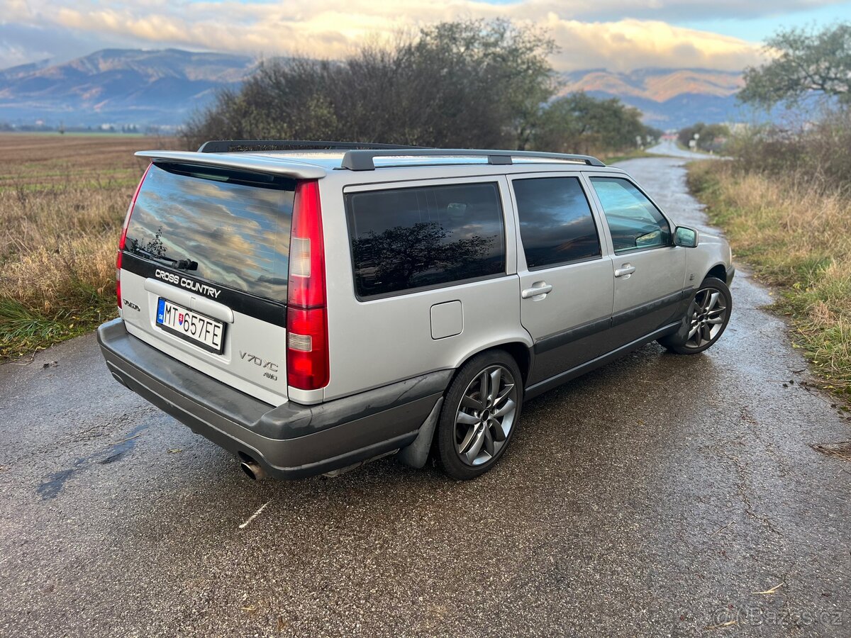 VOLVO V70 XC I Cross Country 2,4T 1999 4x4 - 8