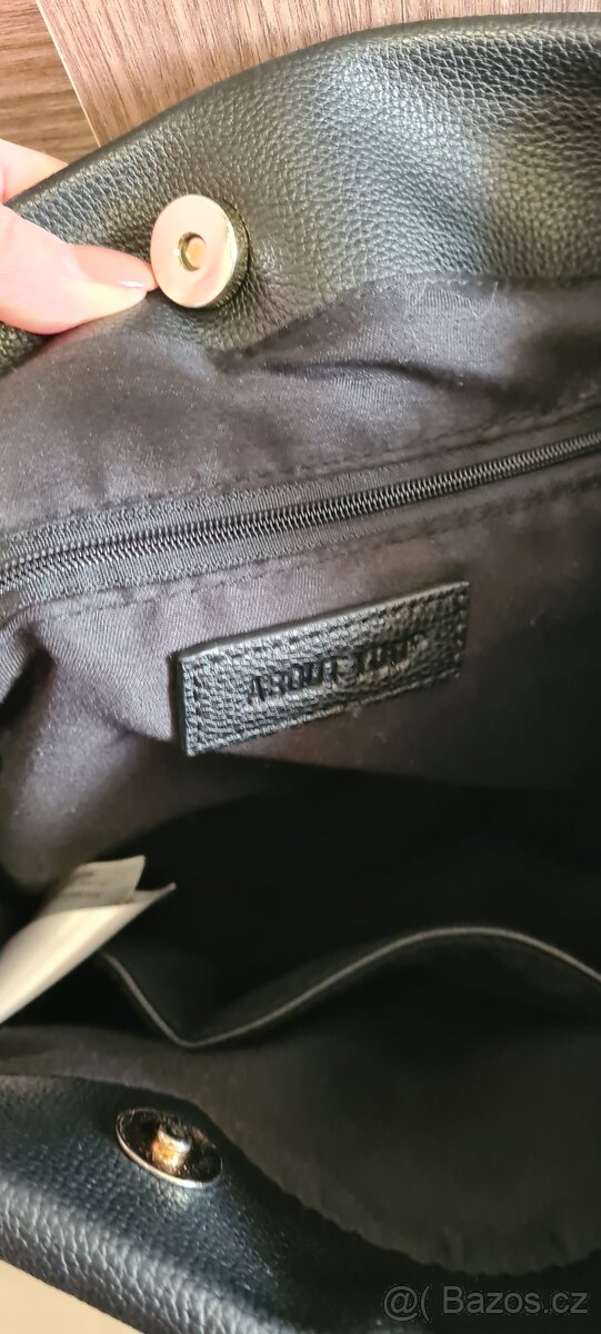 Černá kabelka About You - 8