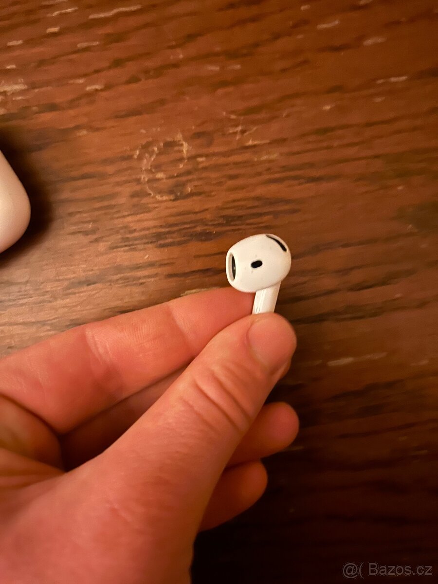 Sluchátka Apple AirPods 4 - 8