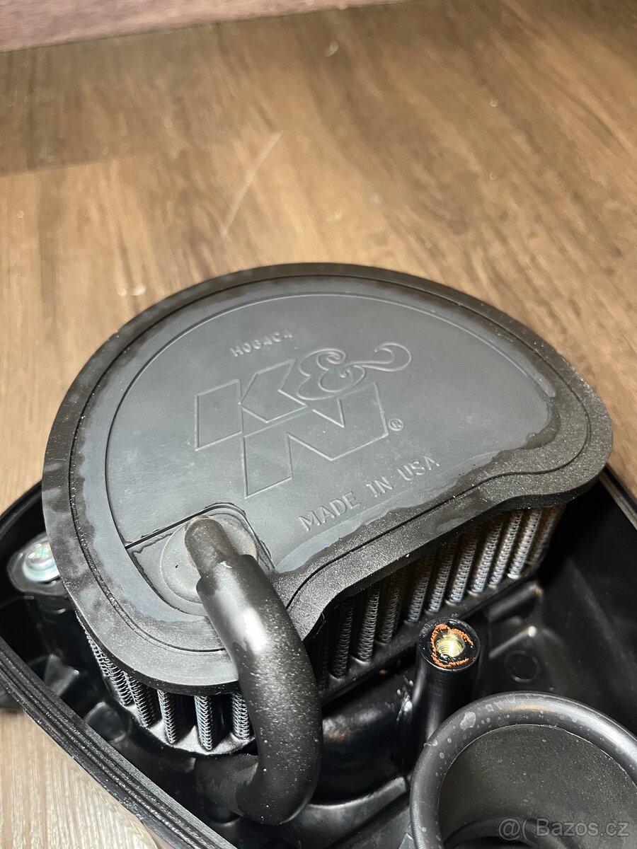 Wildstar XV 1600 air box + K&N filtr - 8