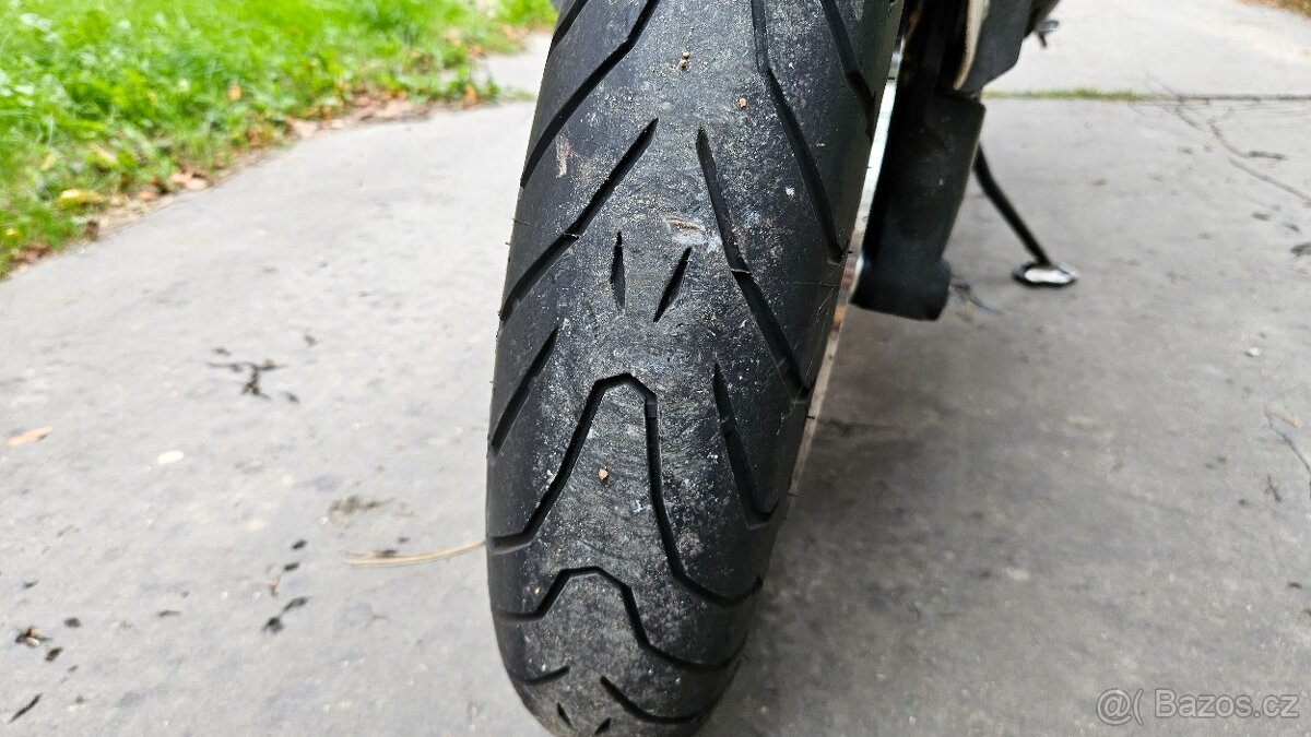 Triumph Tiger 1050 - 8
