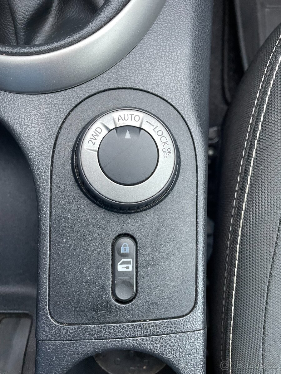 Nissan Qashqai, 2.0i, 4X4, nová STK - 8