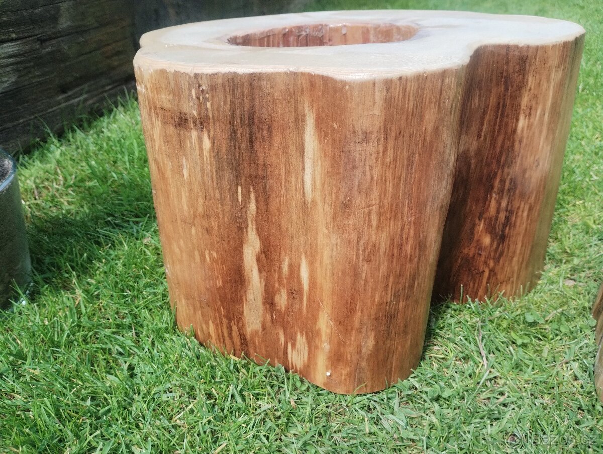 Nabízím vyobrazené květináče z masivního dřeva EKO ošetření - 8