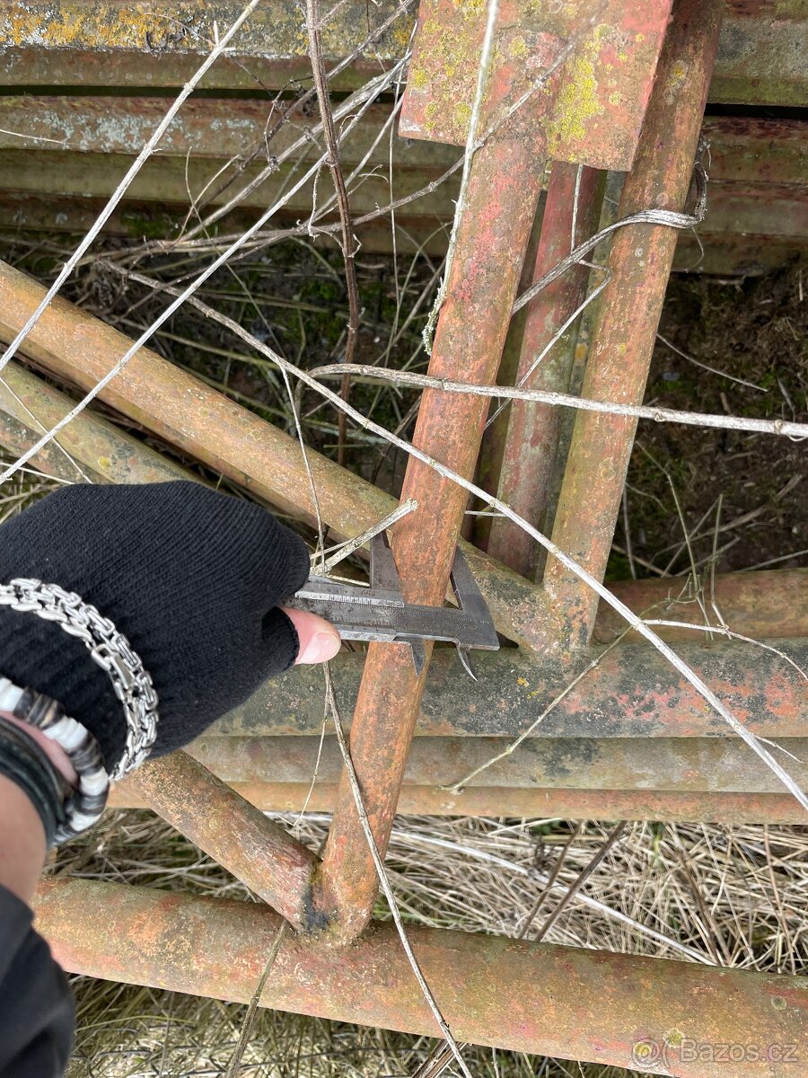 Kovová konstrukce krov stodoly - 8