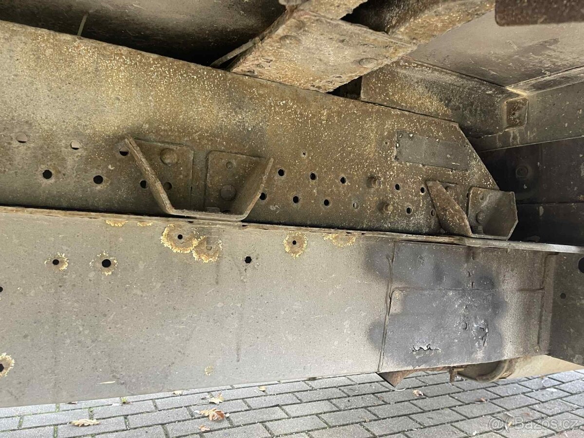 Ford Transit 2.4 TDCI - Skříň - 8