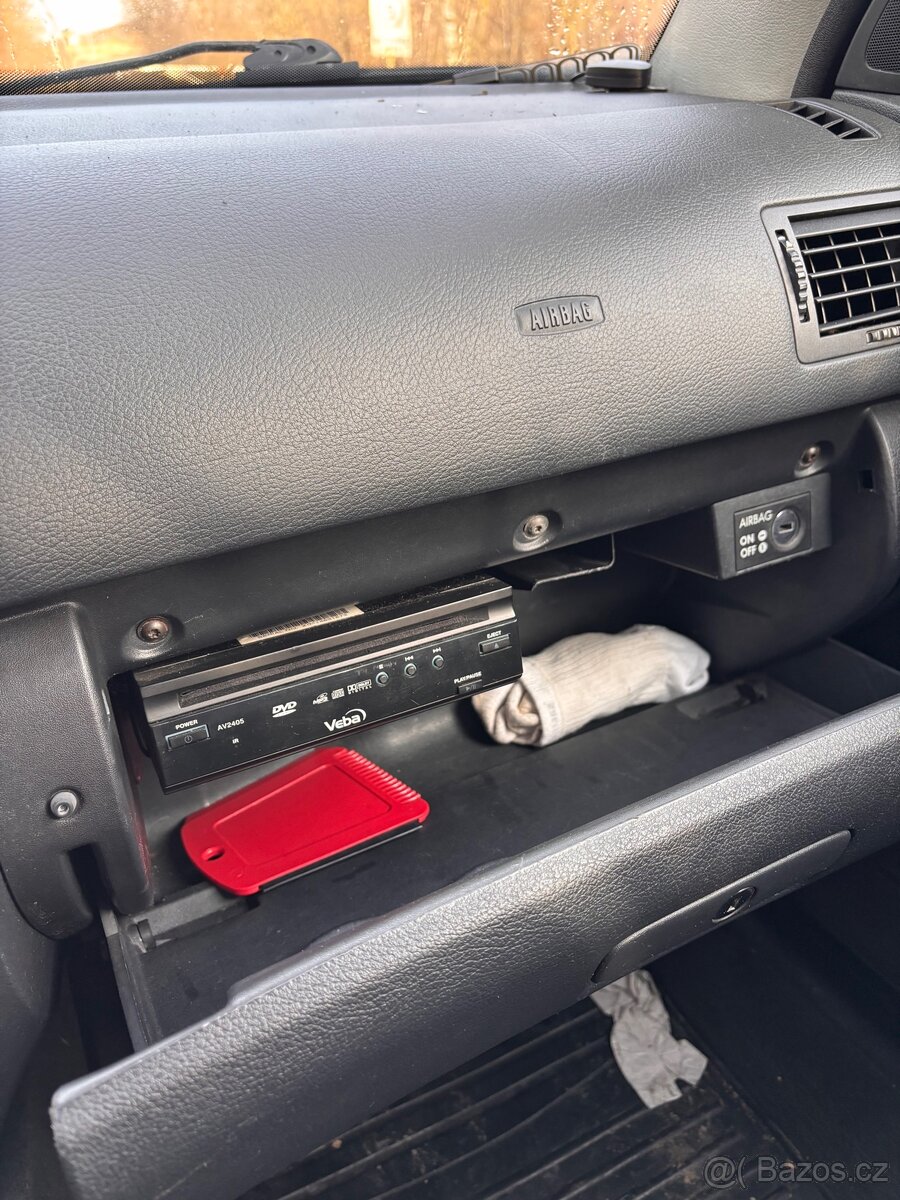 Prodám Octavii 1.9tdi 96kw asz L&K - 8