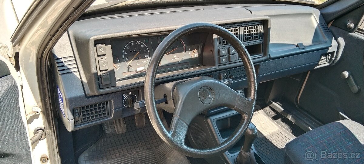 ŠKODA FAVORIT SPECIAL LINE - 8