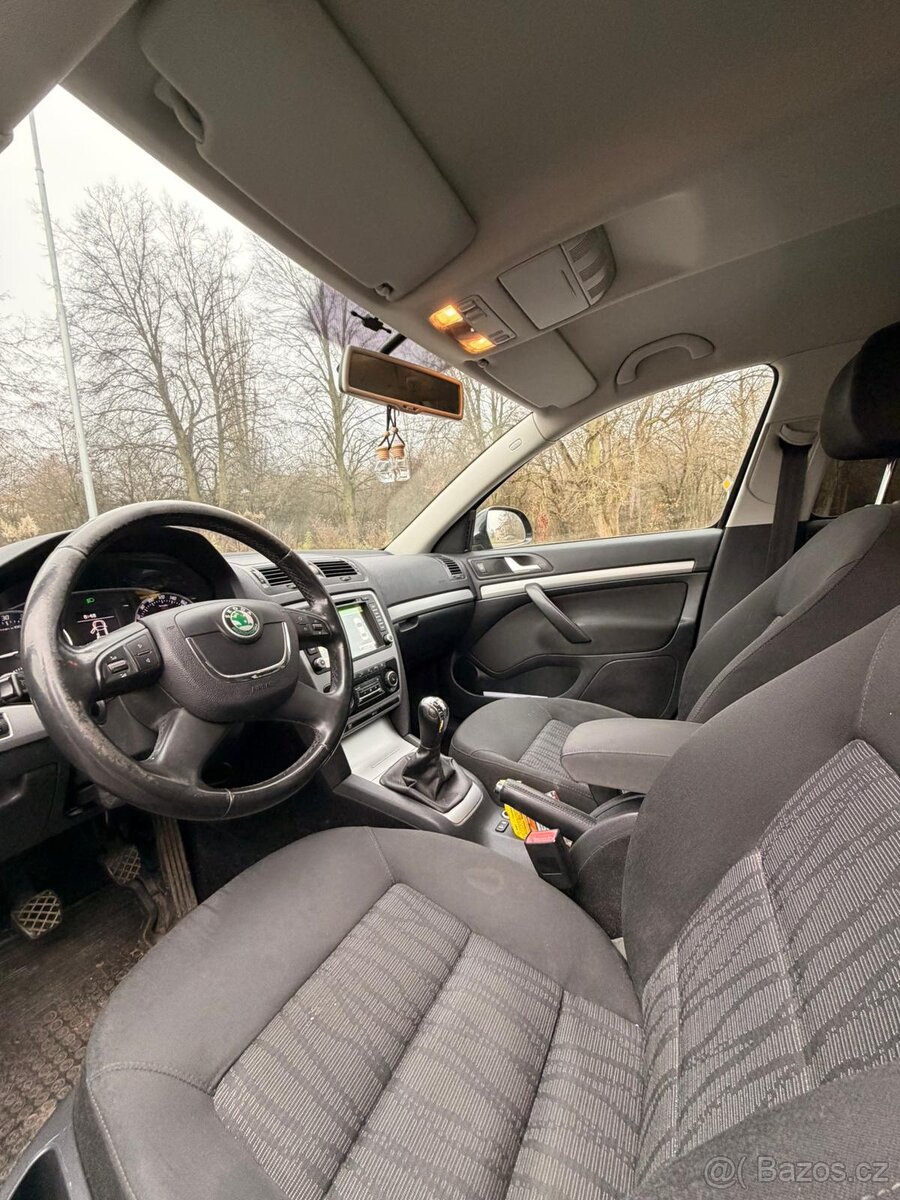 Škoda Octavia II Facelift combi 1.6 TDi - 8