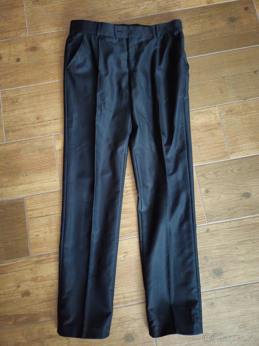 Pánský oblek s vestou - 8