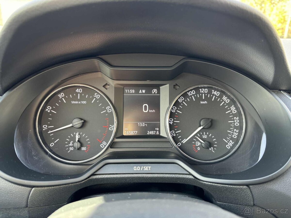 Škoda Octavia Combi 1.4 TSI 150k JOY - 8