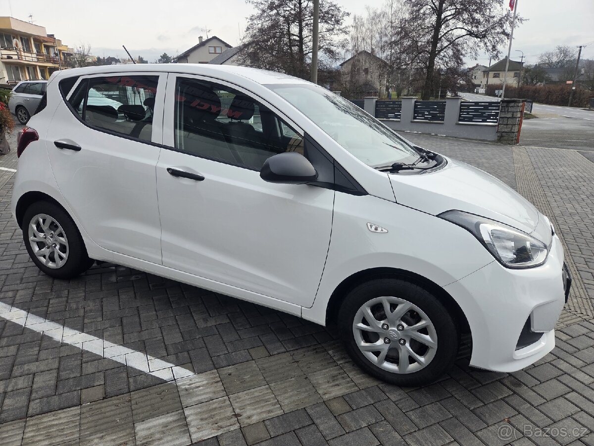 Hyundai i10 1.0i rok 2017 jen 109tkm - 8