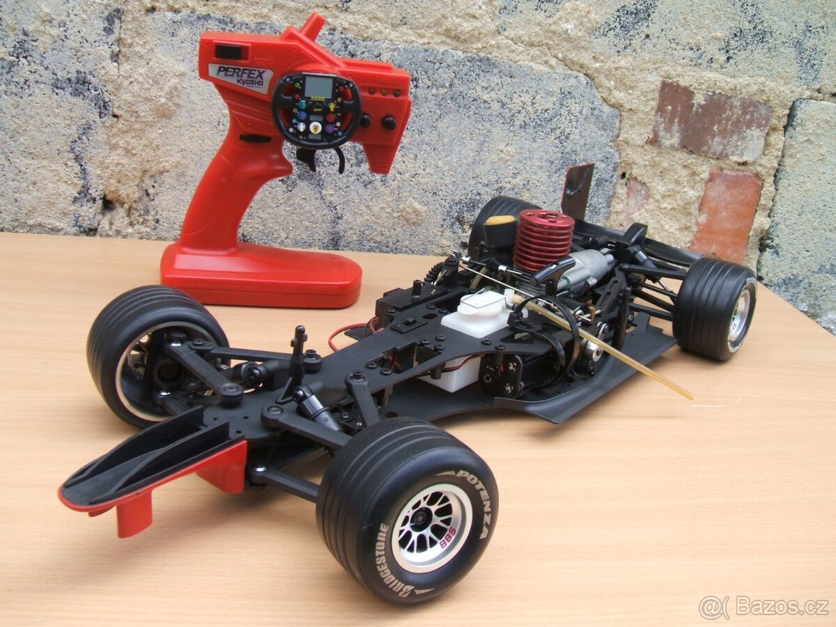 Kyosho FERRARI F1 2004 De Agostini R/C 1:8 - 8