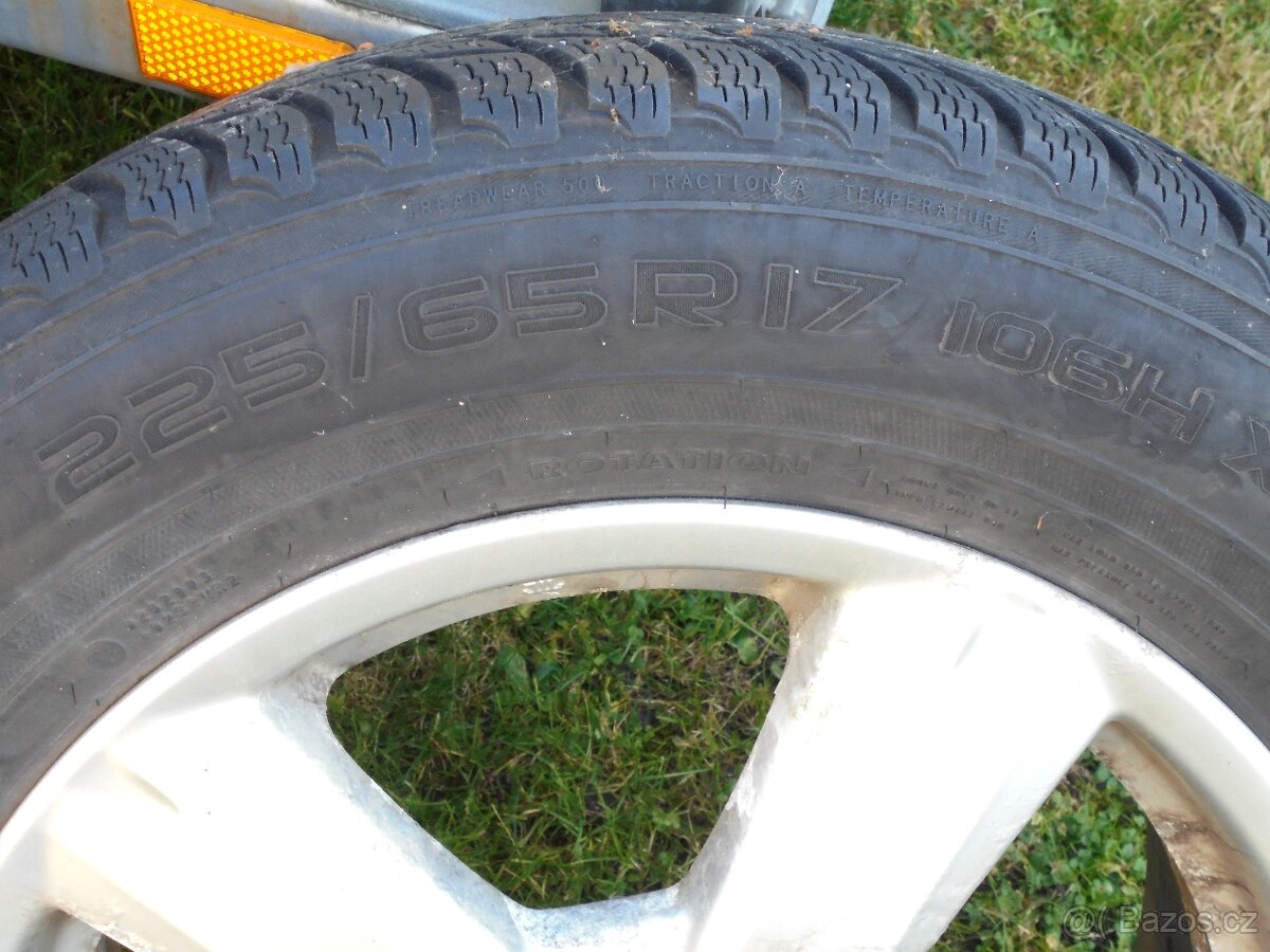 TOYOTA RAV4 -Zimni kola 17" (pneu Nokian 225/65/17) - 8