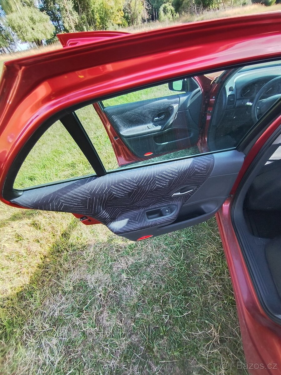 Renault lagunu 2 - 8