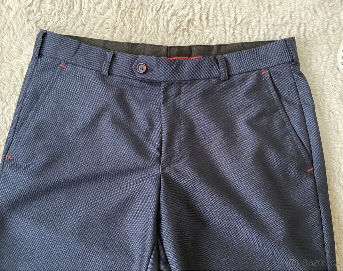 Prodám pánský oblek TOP STAV - 8