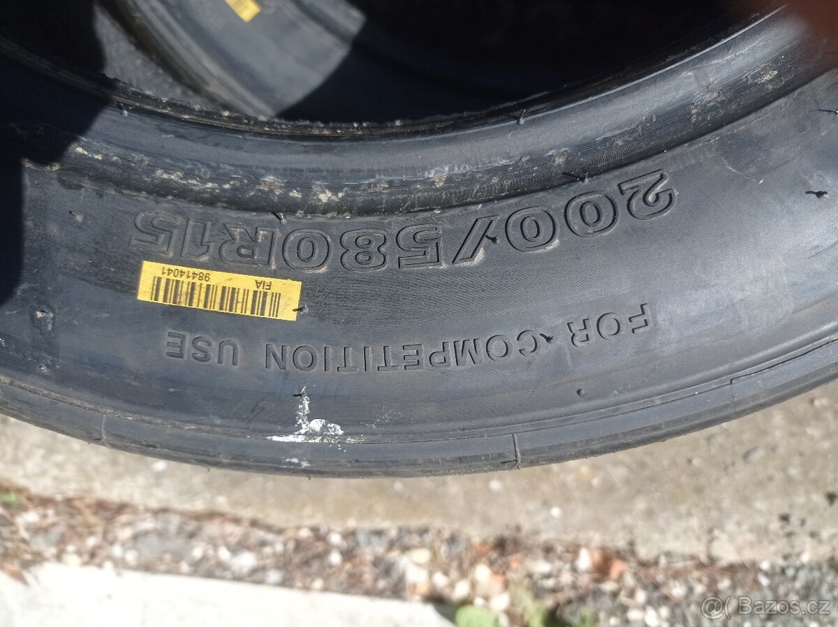 Závodní pneu - 8