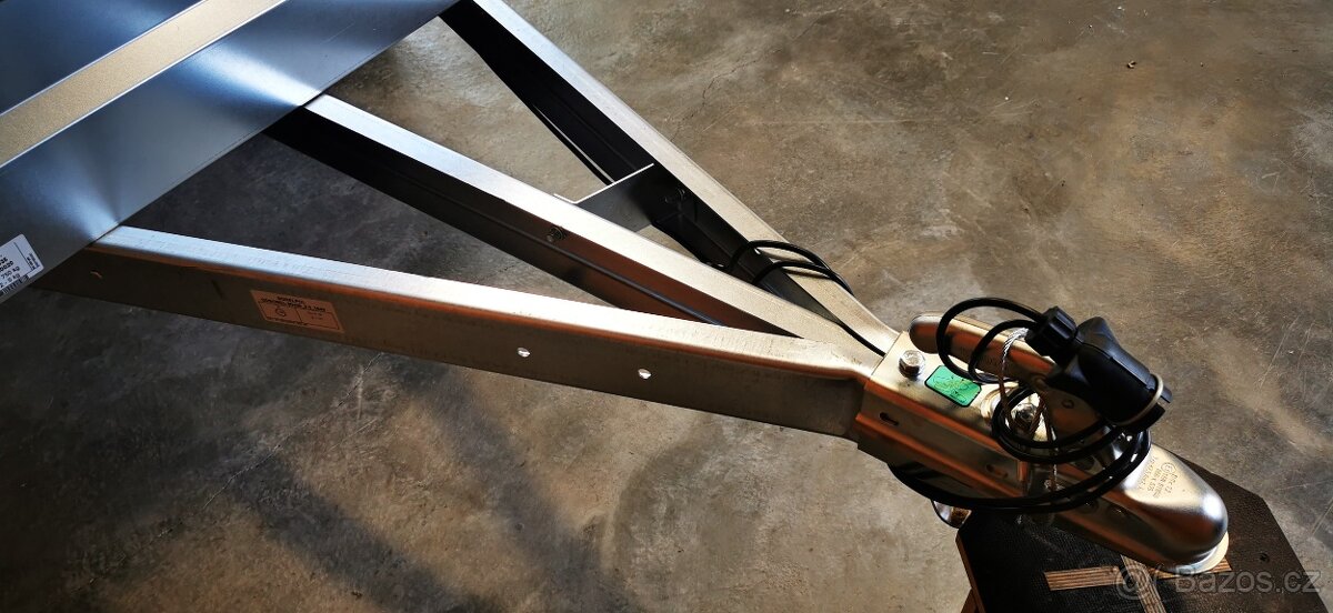 přívěsný vozík 202x114x35 cm - 8