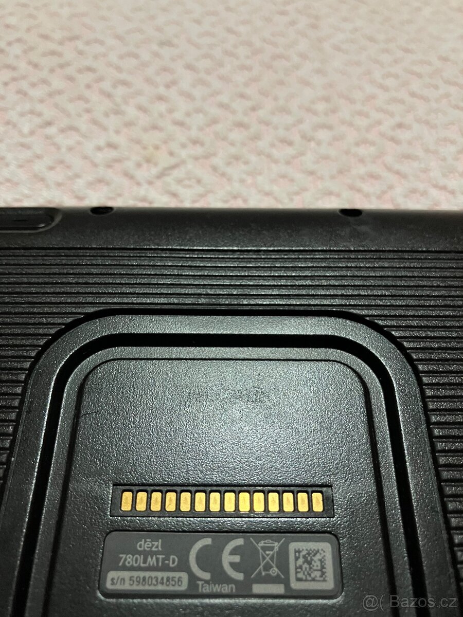 Navigace pro kamiony - GARMIN Dézl - 8