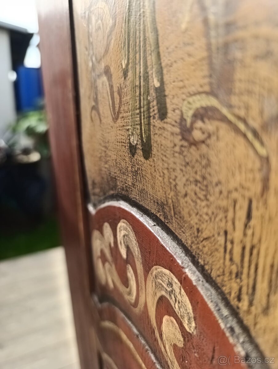 Starožitná skříň - 8