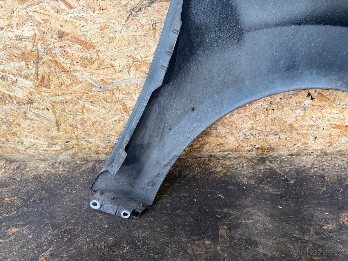 LEVÝ PŘEDNÍ BLATNÍK MERCEDES W164 C197 - 8